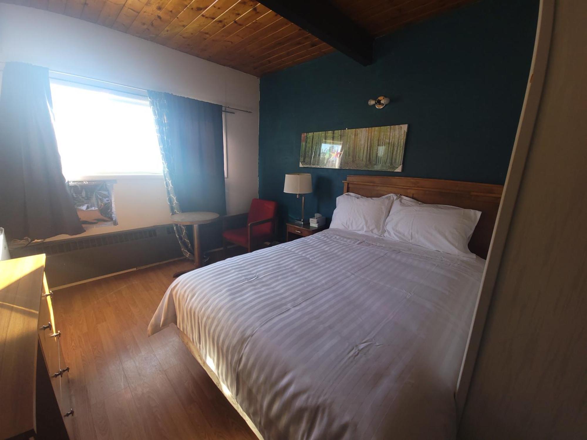 Rosthern Hotel Esterno foto
